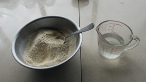 Chapati 1 Bowl and water